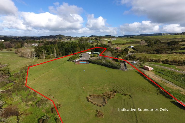 Photo of property in 56 Monowai Road, Wainui, Silverdale, 0994