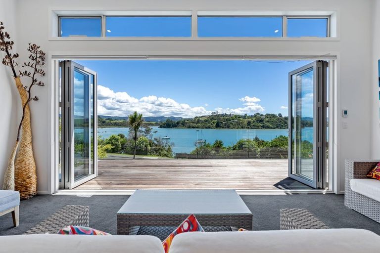 Photo of property in 1248 Sandspit Road, Sandspit, Warkworth, 0982