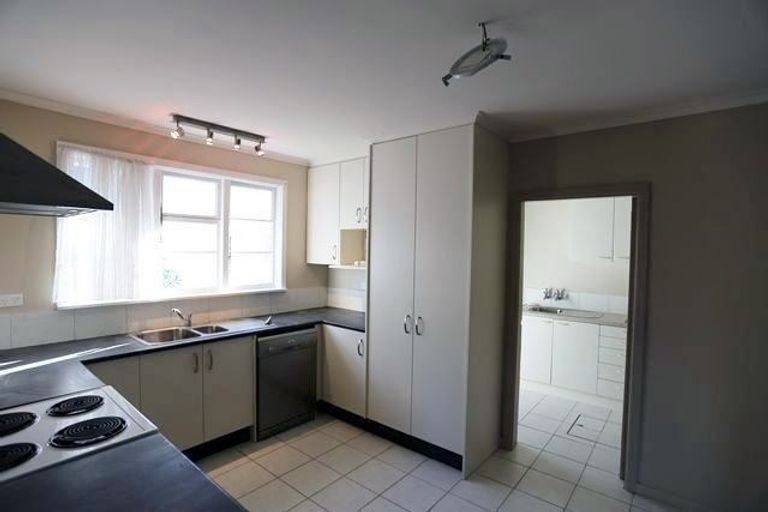 Photo of property in 1 Chepstow Avenue, Fendalton, Christchurch, 8052