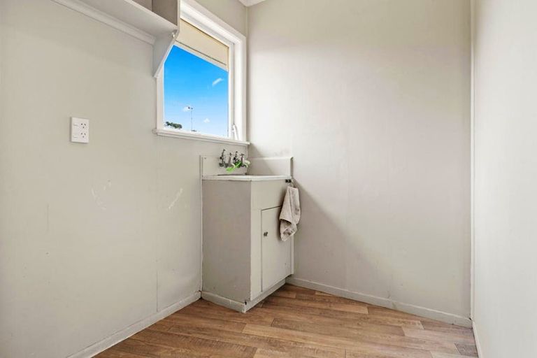 Photo of property in 3 Mountbatten Place, Papakura, 2110