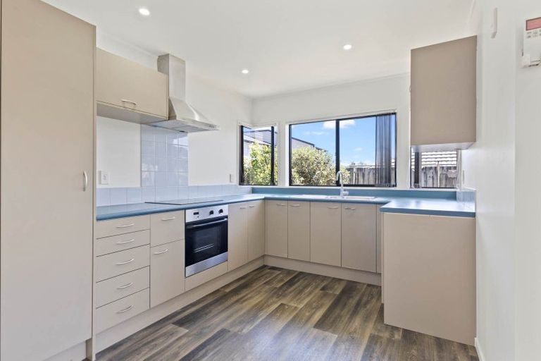 Photo of property in 2 Pantera Way, Hillpark, Auckland, 2102