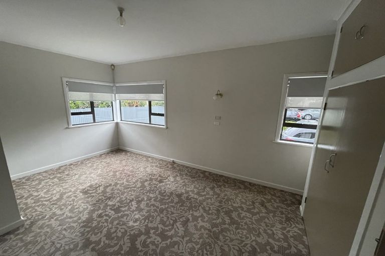 Photo of property in 3a Haverstock Road, Sandringham, Auckland, 1025