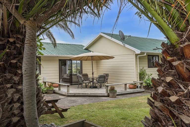 Photo of property in 158 Petley Road, Paparoa, 0571