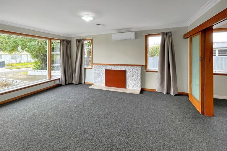 Photo of property in 4 Moray Place, Highbury, Palmerston North, 4412