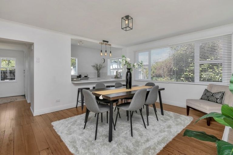 Photo of property in 31 Mahara Avenue, Birkenhead, Auckland, 0626