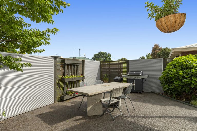 Photo of property in 12a Darraghs Road, Brookfield, Tauranga, 3110