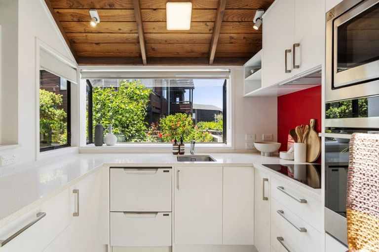 Photo of property in 13a Faulkner Road, Northcote Point, Auckland, 0627