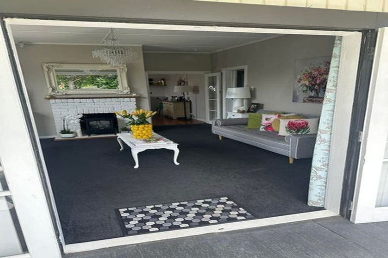 Photo of property in 74 Naples Street, Martinborough, 5711