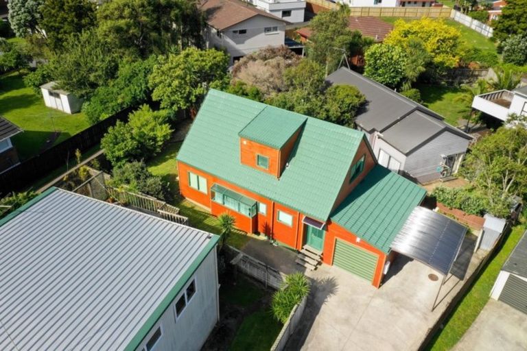 Photo of property in 1/12 Sorrel Crescent, Bucklands Beach, Auckland, 2012