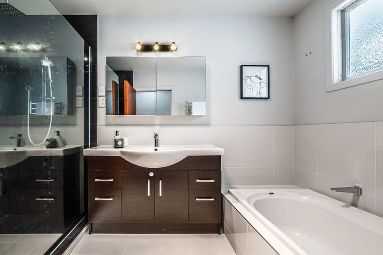 Photo of property in 20 Lorna Street, Lynmouth, New Plymouth, 4310