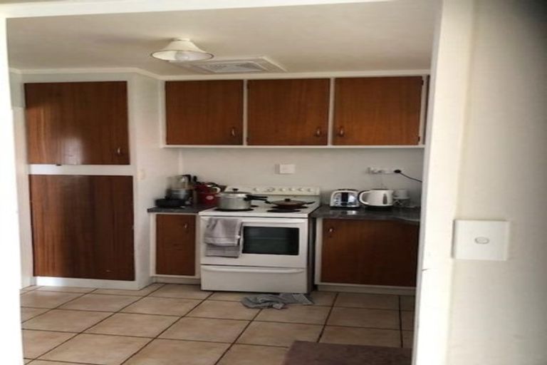 Photo of property in 2/50 Te Kanawa Crescent, Henderson, Auckland, 0610