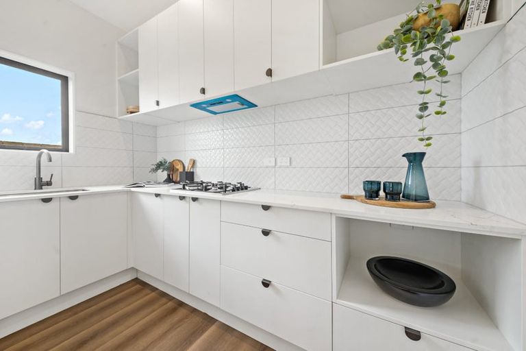 Photo of property in 14 Whata Street, Clarks Beach, 2122