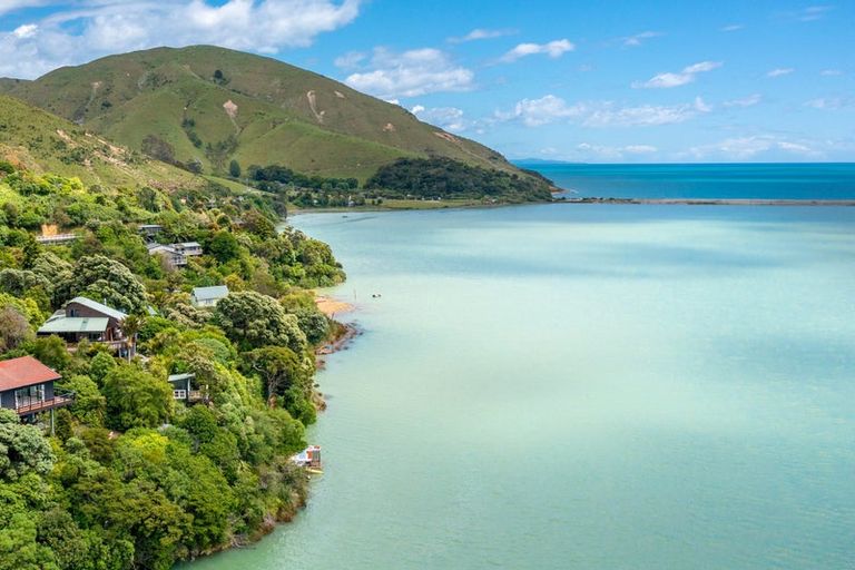 Photo of property in 700 Cable Bay Road, Cable Bay, Nelson, 7071