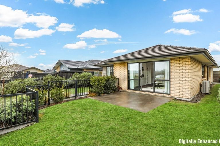 Photo of property in 18 Wallingford Crescent, Rolleston, 7615