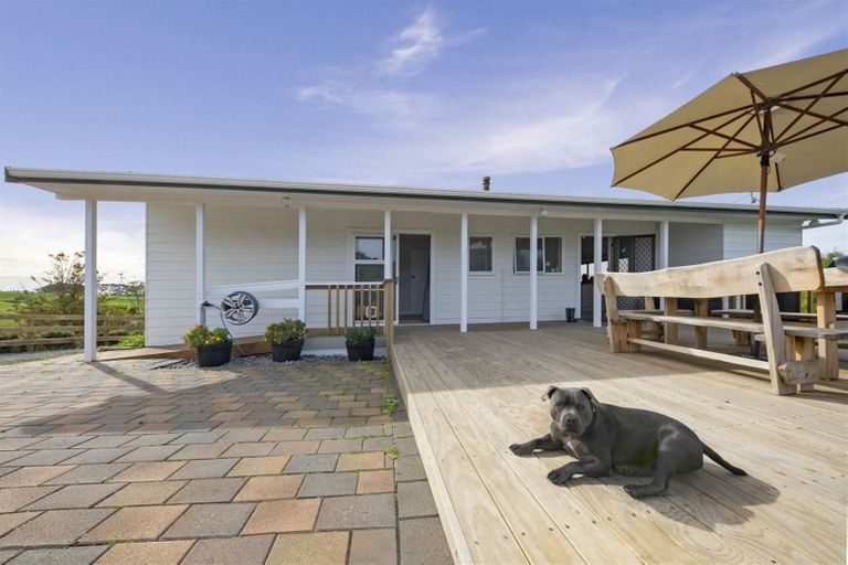 Photo of property in 93 James Mackie Road, Helensville, 0875