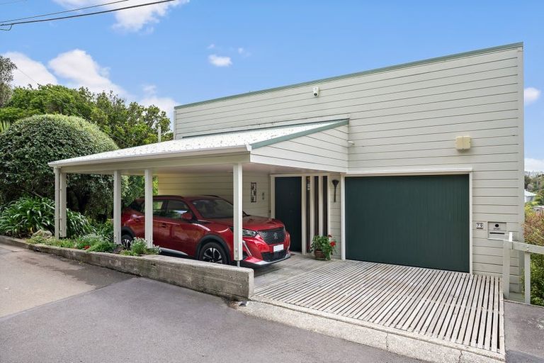 Photo of property in 79 Nicholson Road, Khandallah, Wellington, 6035