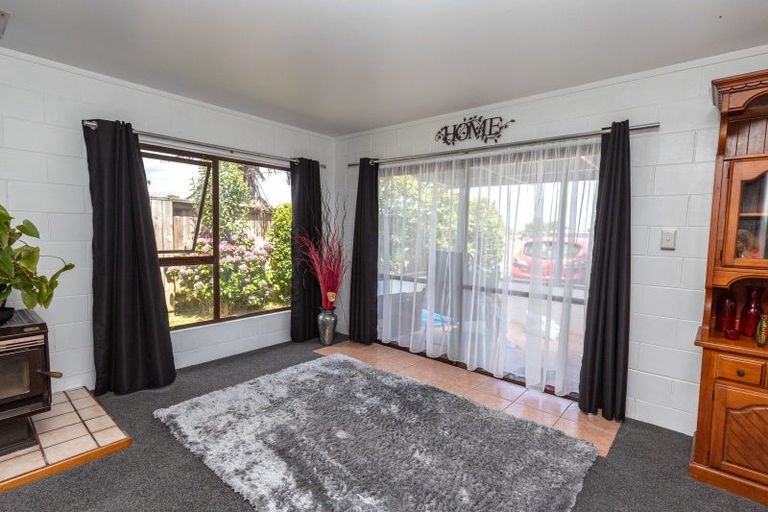 Photo of property in 50 Mahana Road, Ngatea, 3503