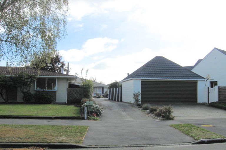 Photo of property in 11b Gothic Place, Ilam, Christchurch, 8041