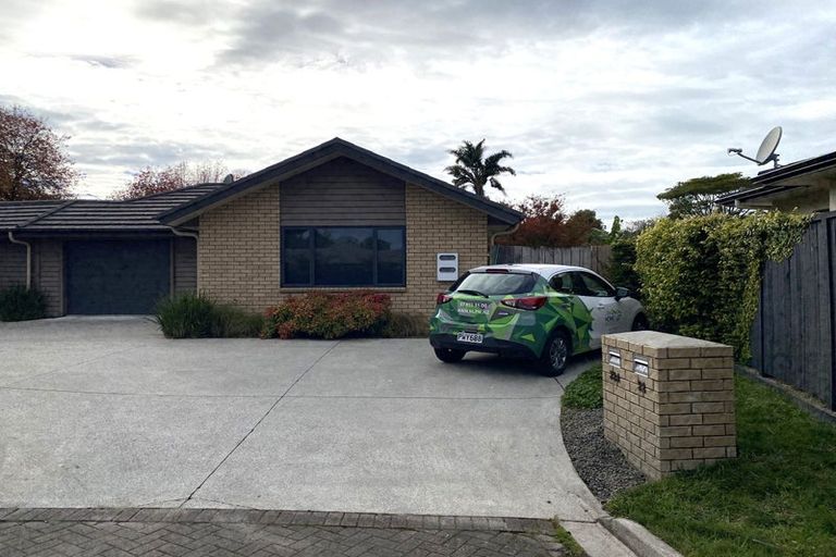 Photo of property in 30 Nielsen Gardens, Rototuna, Hamilton, 3210