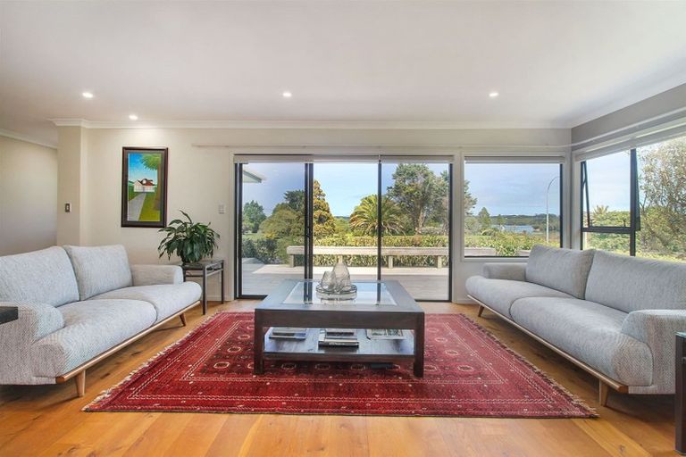 Photo of property in 25 Stella Drive, Clarks Beach, 2122