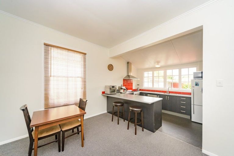 Photo of property in 375 College Street, Hokowhitu, Palmerston North, 4410