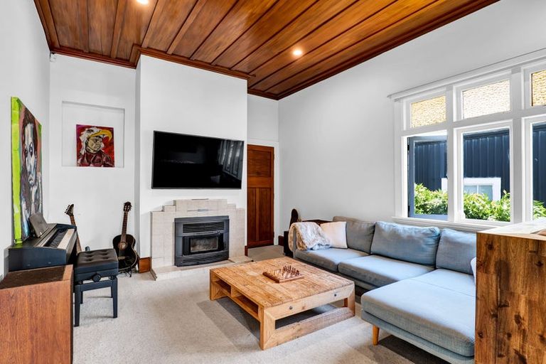 Photo of property in 193 Saint Aubyn Street, New Plymouth, 4310