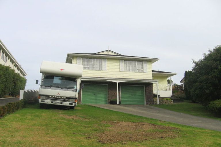 Photo of property in 34 Penryn Drive, Camborne, Porirua, 5026