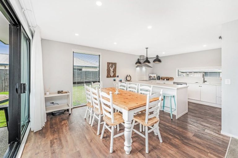 Photo of property in 18 Cassini Place, Leeston, 7632