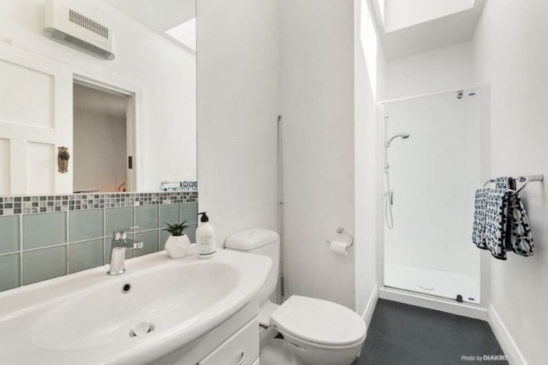 Photo of property in 52 Belvedere Road, Hataitai, Wellington, 6021