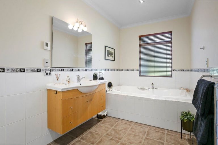 Photo of property in 489 Fencourt Road, Cambridge, 3493