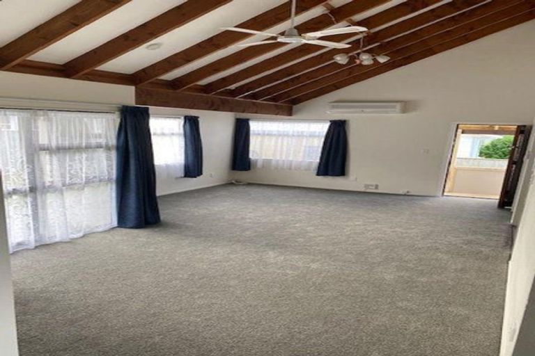 Photo of property in 214 Puriri Street, Castlecliff, Whanganui, 4501