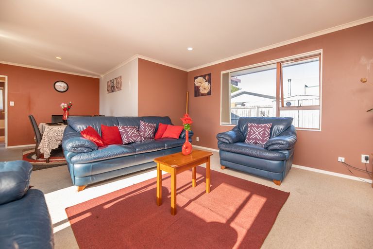 Photo of property in 78a Shortland Street, Wainoni, Christchurch, 8061