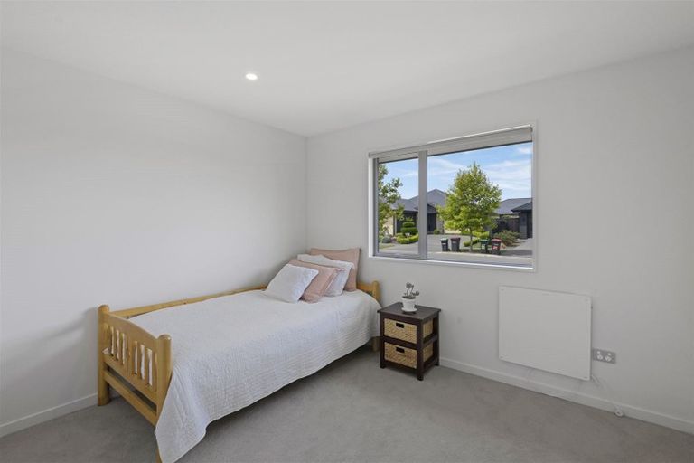 Photo of property in 7 Weruweru Street, Marshland, Christchurch, 8083