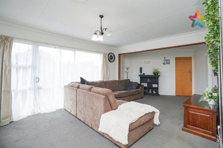 Photo of property in 10 Burns Street, Kew, Invercargill, 9812