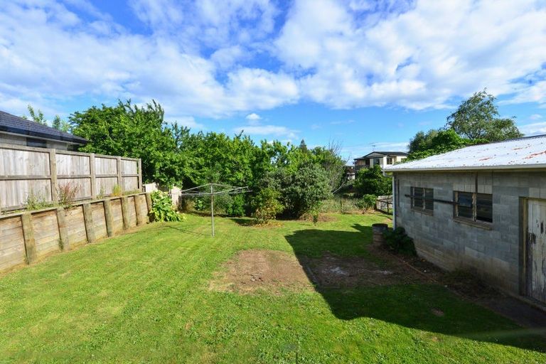 Photo of property in 2/2 Eden Avenue, Te Awamutu, 3800