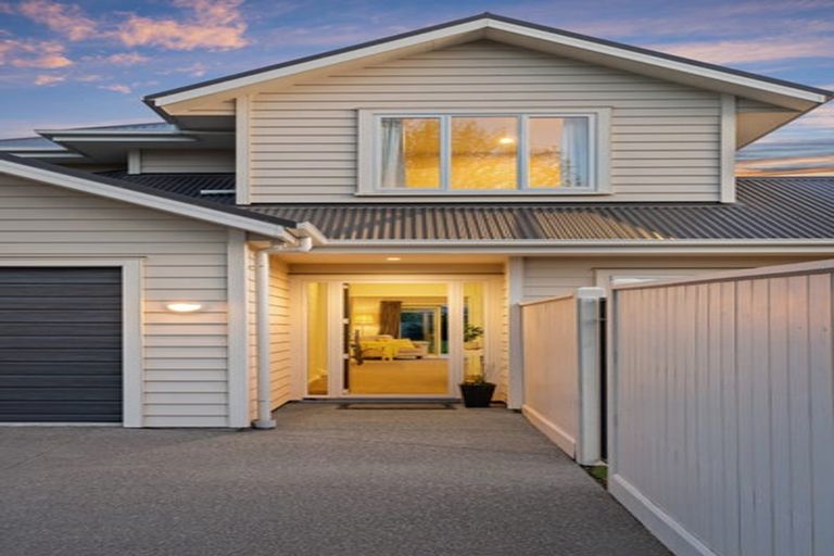 Photo of property in 104 Tomes Road, St Albans, Christchurch, 8052