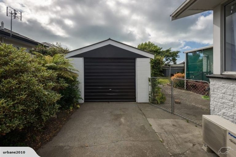 Photo of property in 4 Lamorna Road, Parklands, Christchurch, 8083