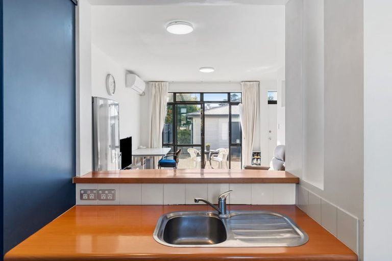 Photo of property in 34/2 Armoy Drive, East Tamaki, Auckland, 2016