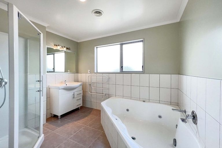 Photo of property in 145 Homebush Road, Khandallah, Wellington, 6035