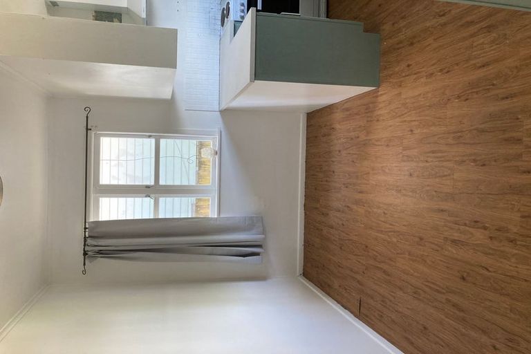 Photo of property in 16 Thompson Terrace, Manurewa, Auckland, 2102