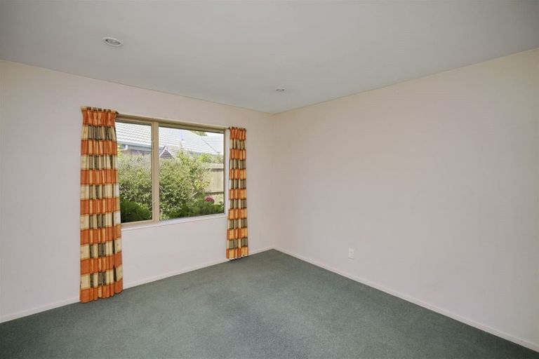 Photo of property in 46 Glasnevin Drive, Casebrook, Christchurch, 8051