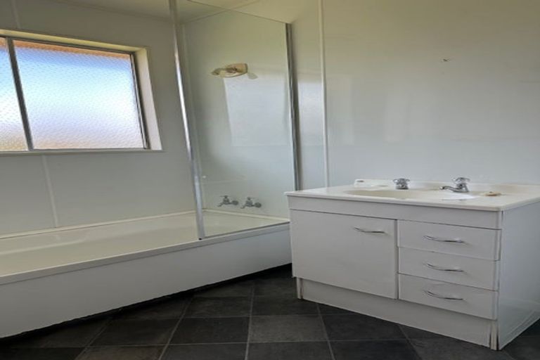 Photo of property in 170 Bluff Highway, Kew, Invercargill, 9812