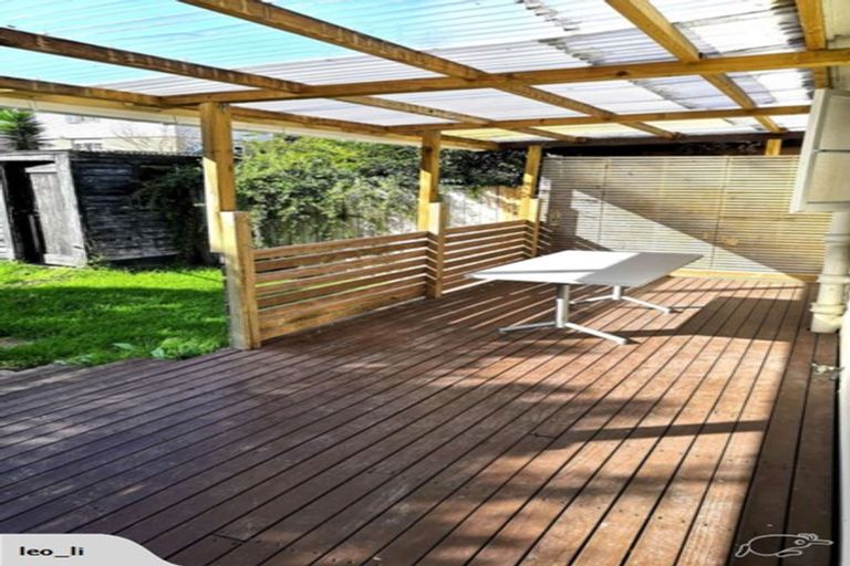 Photo of property in 245 Great North Road, Henderson, Auckland, 0612