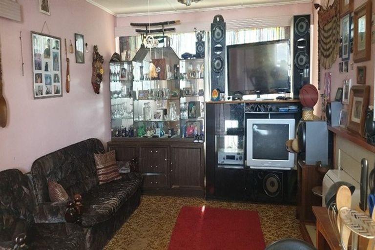 Photo of property in 2 Elizabeth Street, Patea, 4520