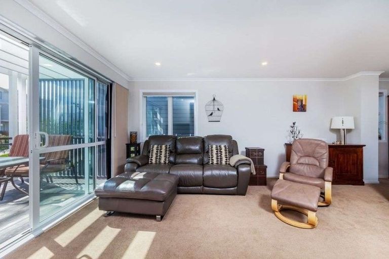 Photo of property in 3 Manawatere Way, Flat Bush, Auckland, 2019