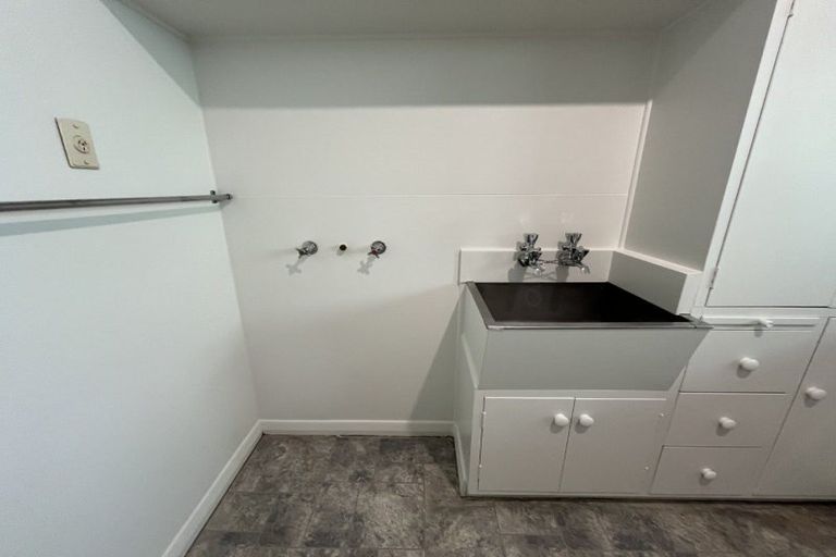 Photo of property in 17 Centennial Drive, Hokowhitu, Palmerston North, 4410