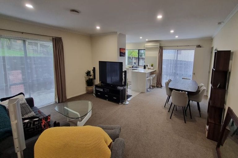 Photo of property in 31b Chieftain Rise, Goodwood Heights, Auckland, 2105