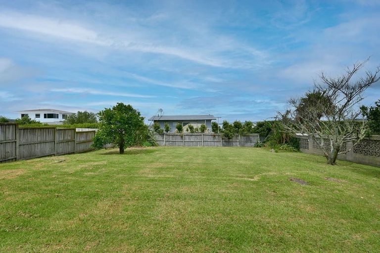 Photo of property in 27 Tiri Road, Manly, Whangaparaoa, 0930