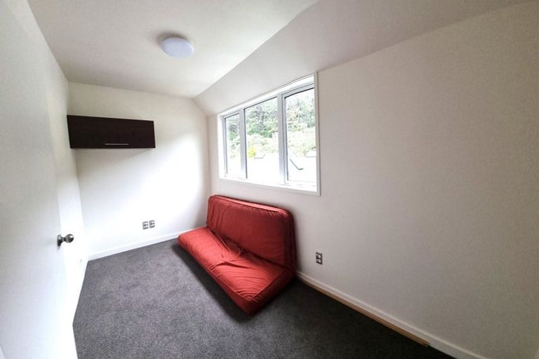 Photo of property in 11 Lawson Place, Mount Victoria, Wellington, 6011