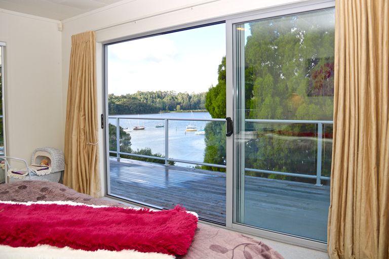 Photo of property in 18 Kennedy Street, Opua, 0200